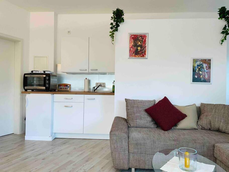 Schoenes Bungalow, Check-In Kontaktlos, Zentral Duisburg Kültér fotó