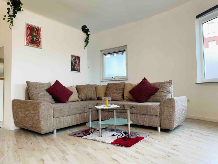 Schoenes Bungalow, Check-In Kontaktlos, Zentral Duisburg Kültér fotó